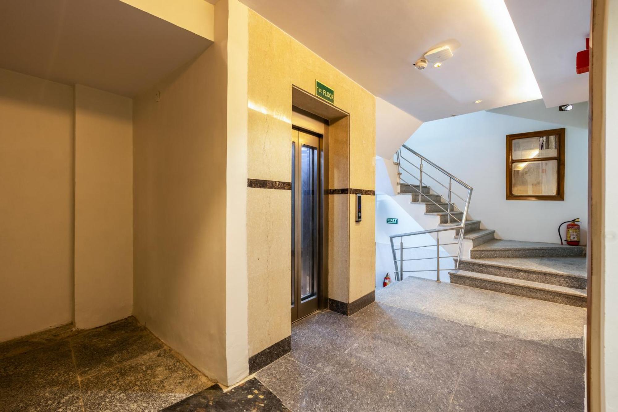 Hotel Stay House Nueva Delhi Exterior foto